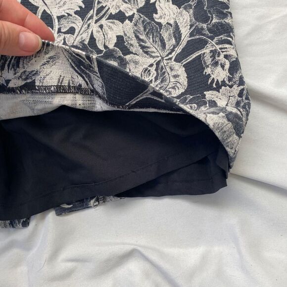 Loft Early 2000's Cotton White Gray Rose Floral Flower Whimsygoth midi Skirt S 6 - Picture 3 of 5